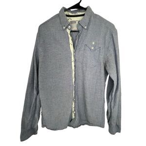 Artistry In Motion Blue and White Button Up Collared Long Sleeve Shirt